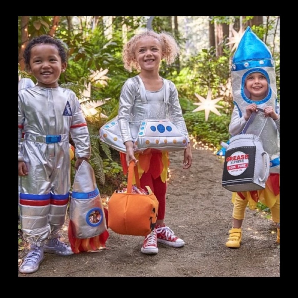 Pottery Barn UFO kids Costume Light Up NWT